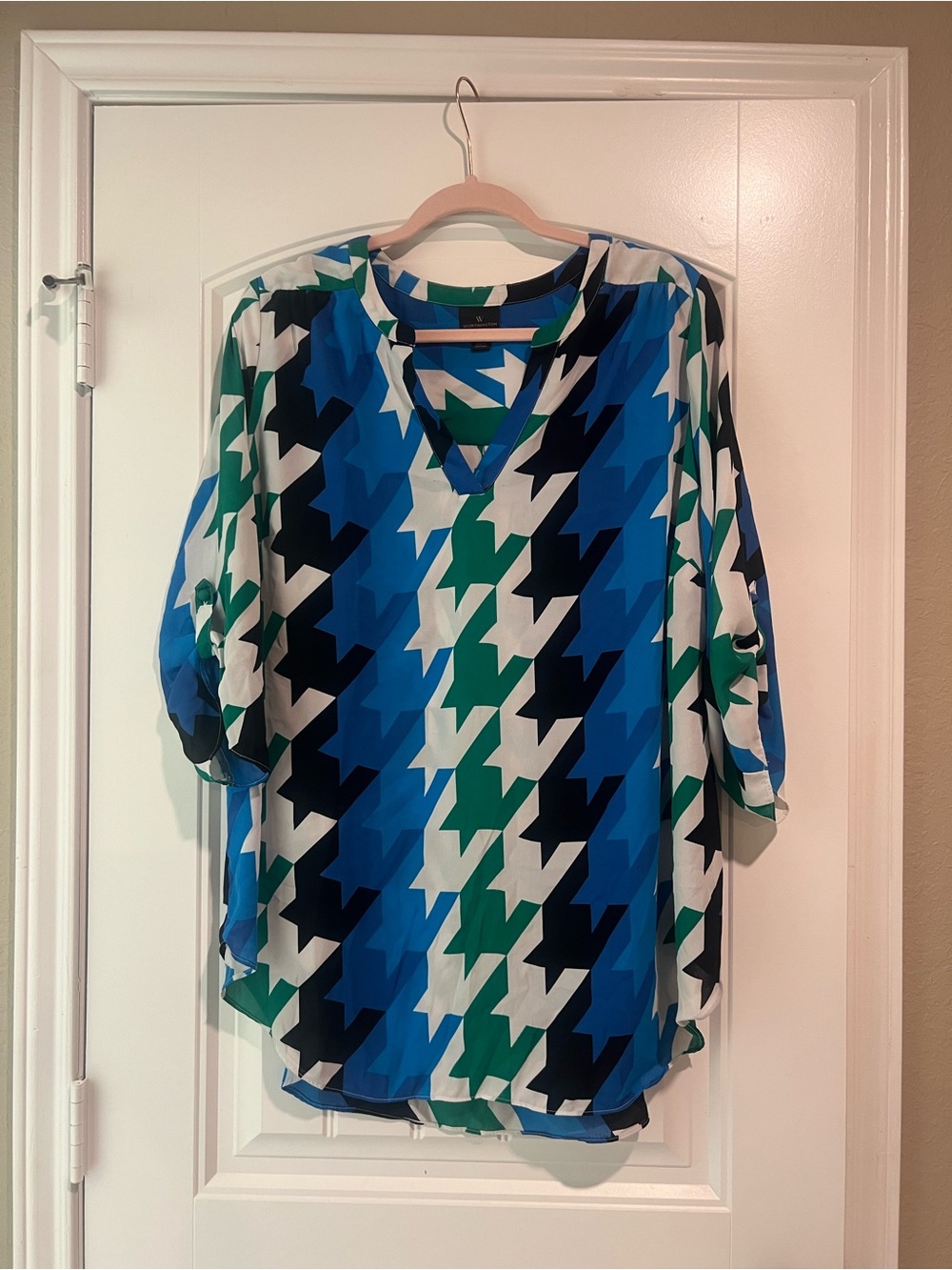 Worthington Blue, Green & White Geometric V-Neck Blouse